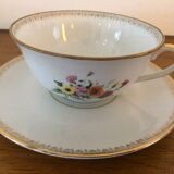 2 porcelain teacups and under teacups floral motifs