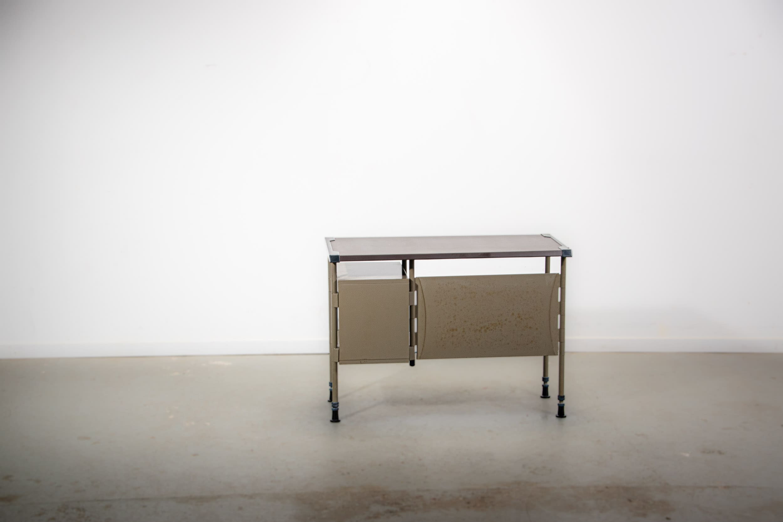 Spazio series typewriter desk by Studio BBPR for Olivetti, circa 1960