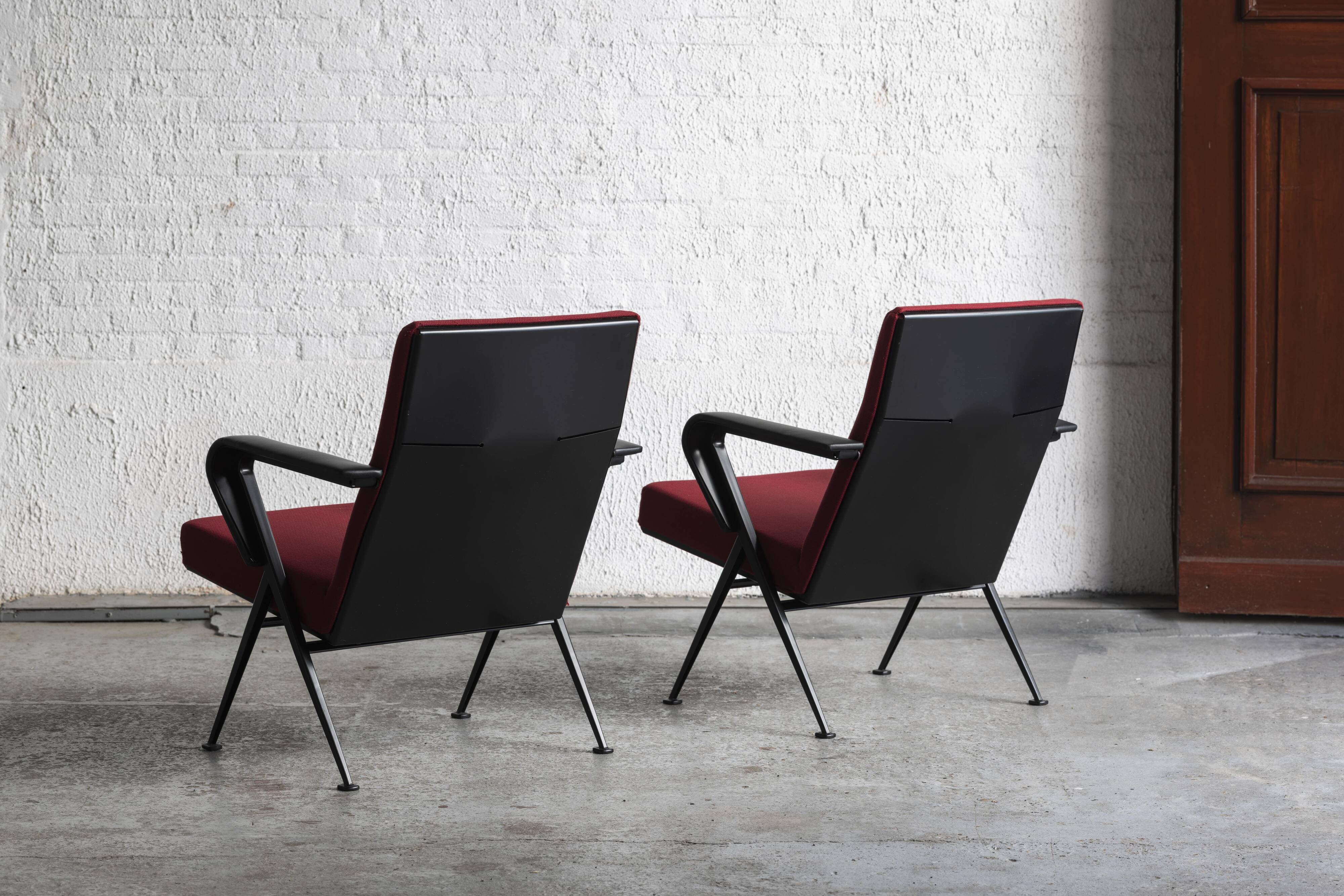 Lot de 2 fauteuils 'Repose' de Friso Kramer