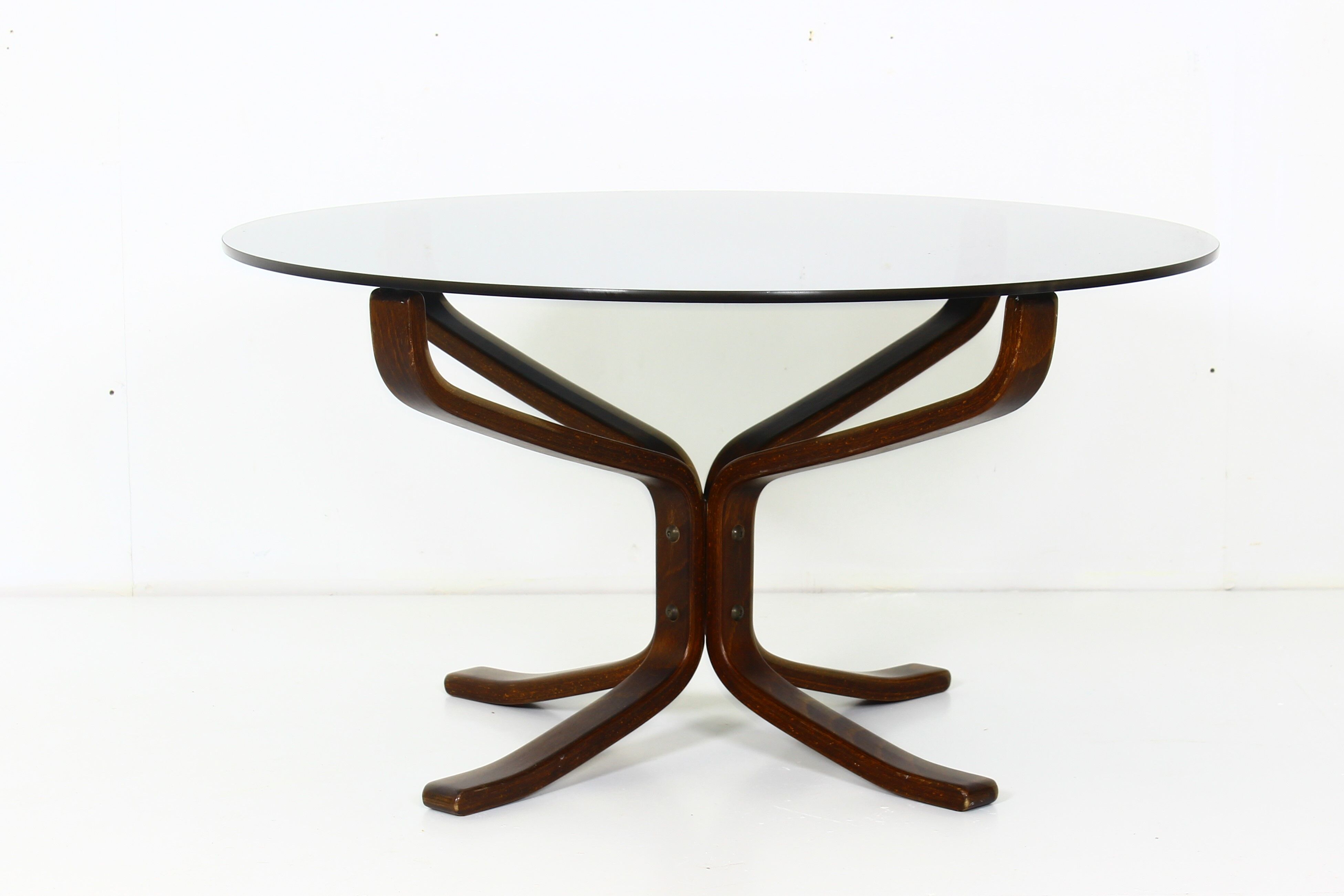 Vintage falcon coffee table by Sigurd Resell, norway 1970