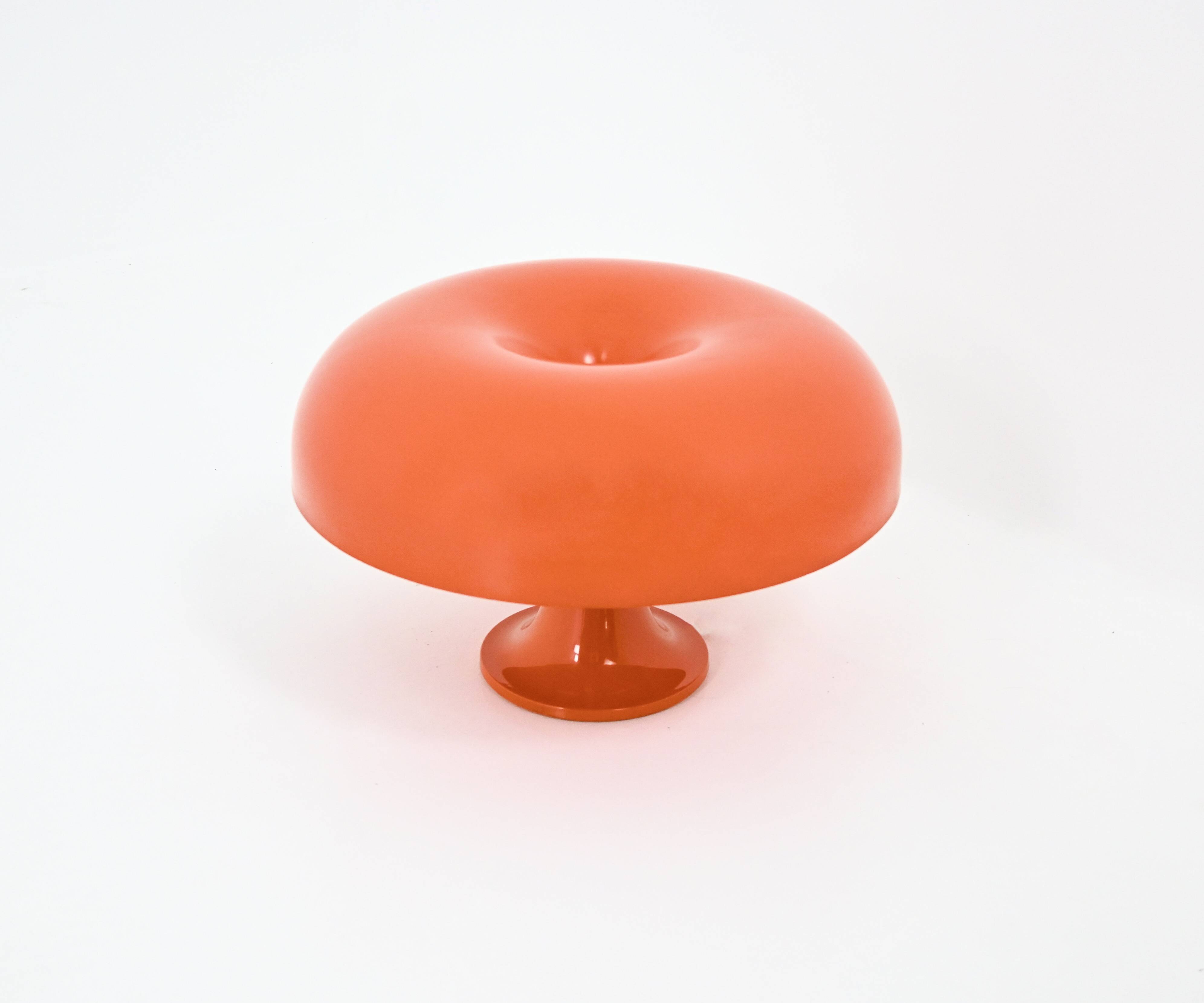 "Nesso" table lamp by Giancarlo Mattioli for Artemide, 1960s.