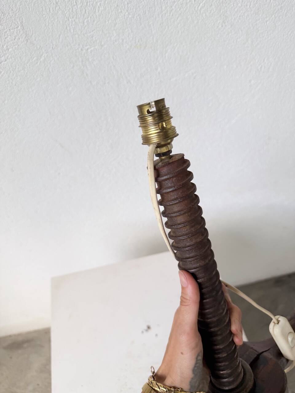 Lampe de table brutaliste artisanale 1950