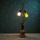 Lampe de table vintage Empire représentant une femme