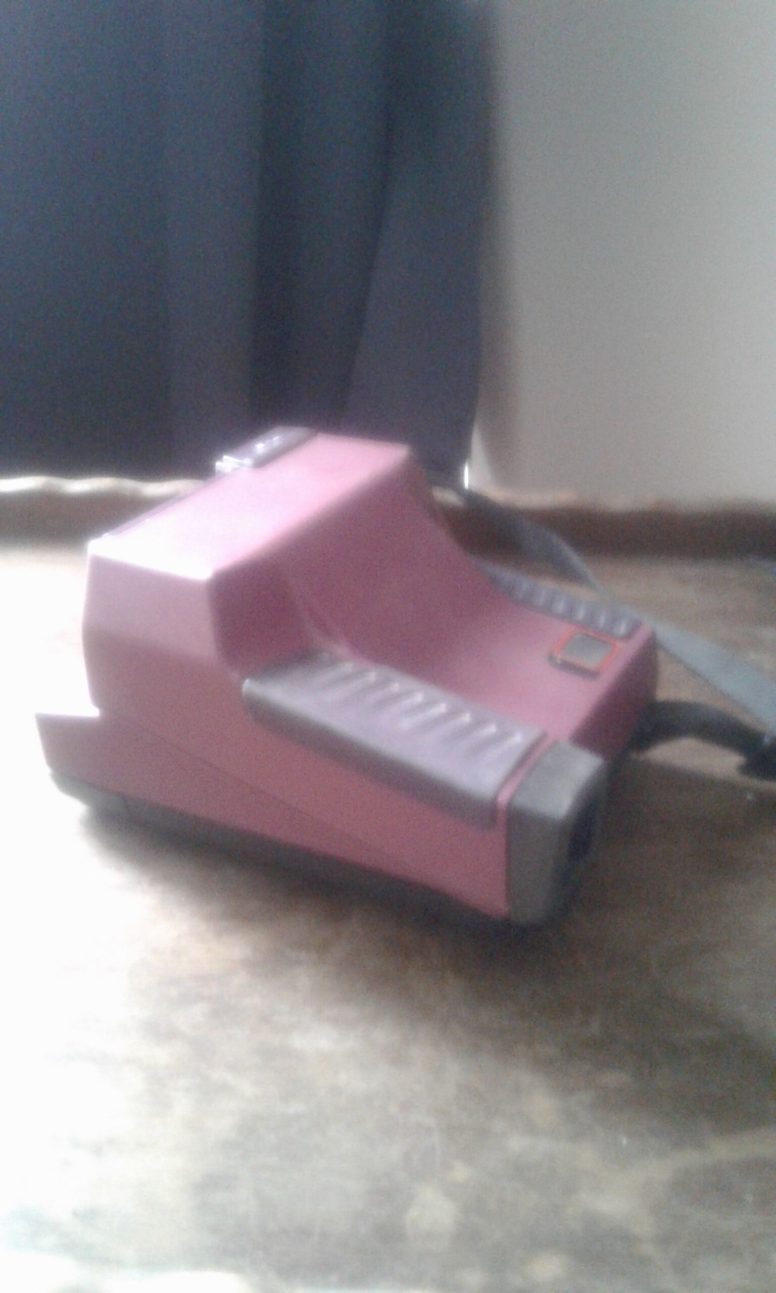 Instant impulse polaroid camera