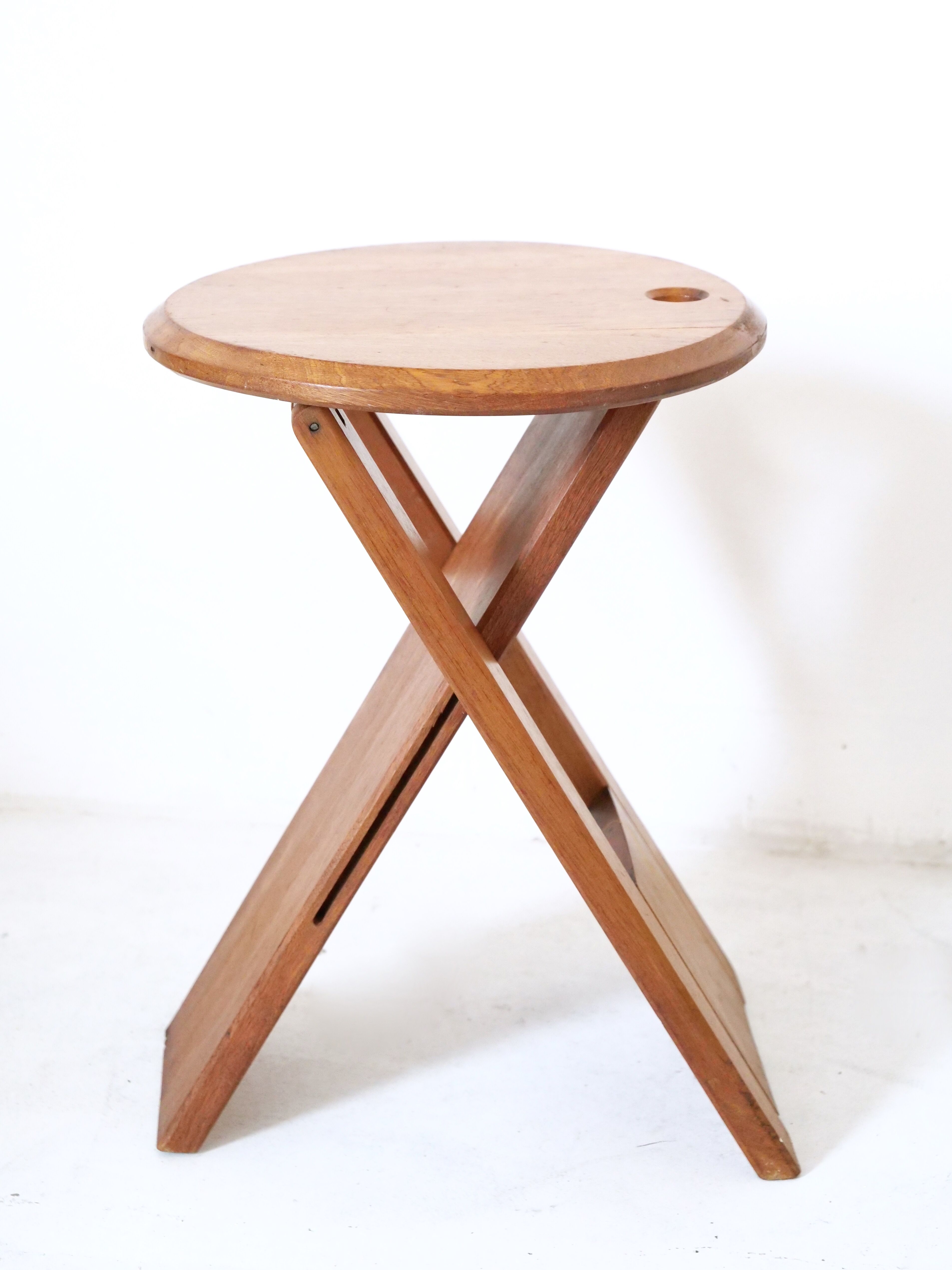 Folding wooden stool Suzy by Adrian Reed design
