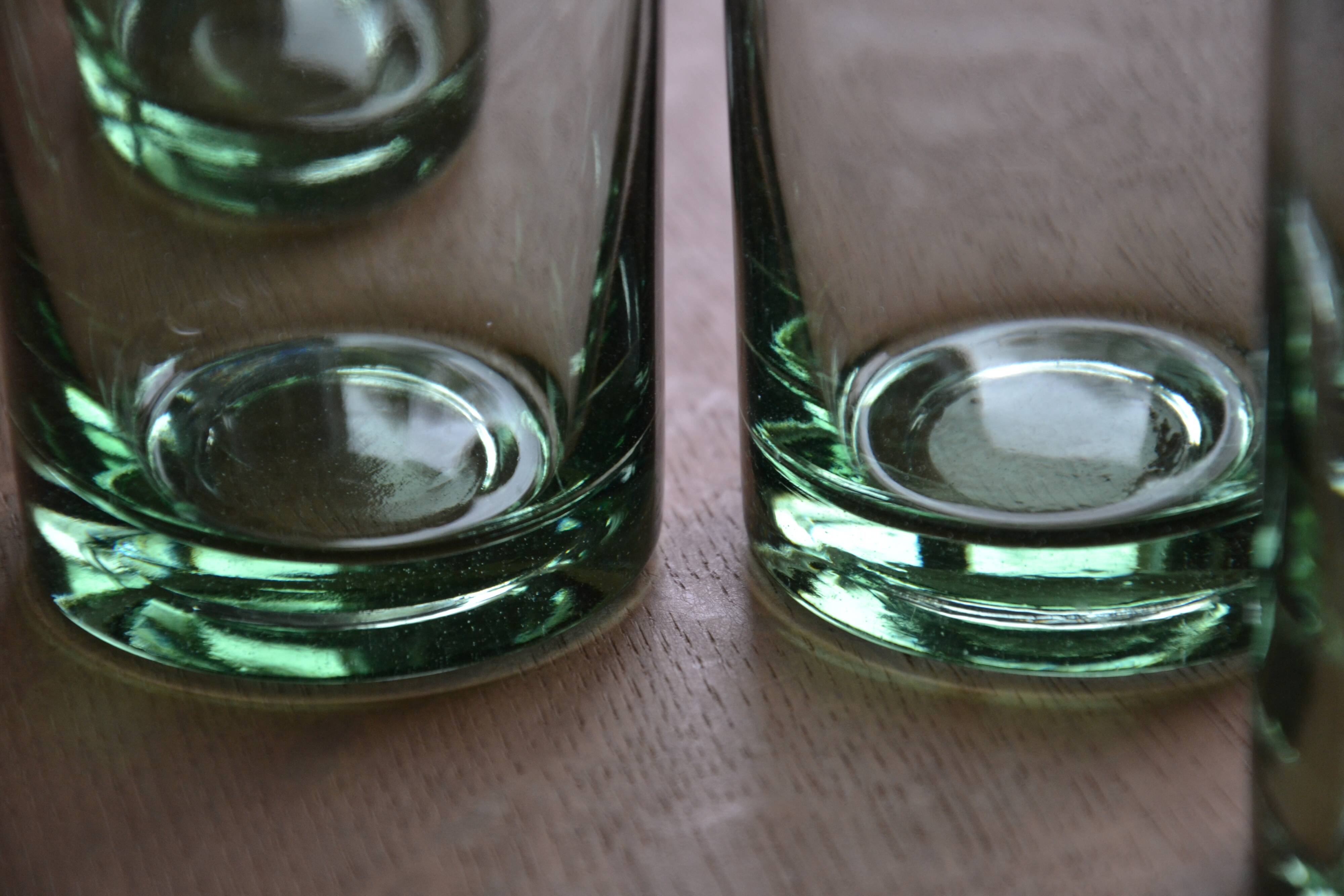 4 glasses for orangeade/rattan cases