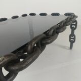 Table basse vintage brutaliste en fer noir à mailles de chaîne avec verre fumé d'origine, années 70