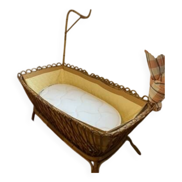 Lit rotin bébé