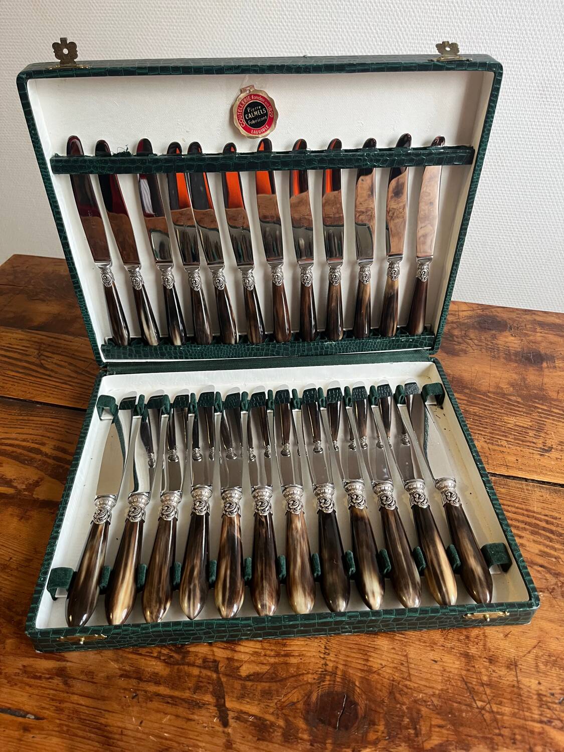 Box of 24 laguiole knives Pierre Calmels France