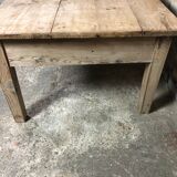Coffee table in raw pichepin 1920