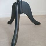 Tripod pedestal table