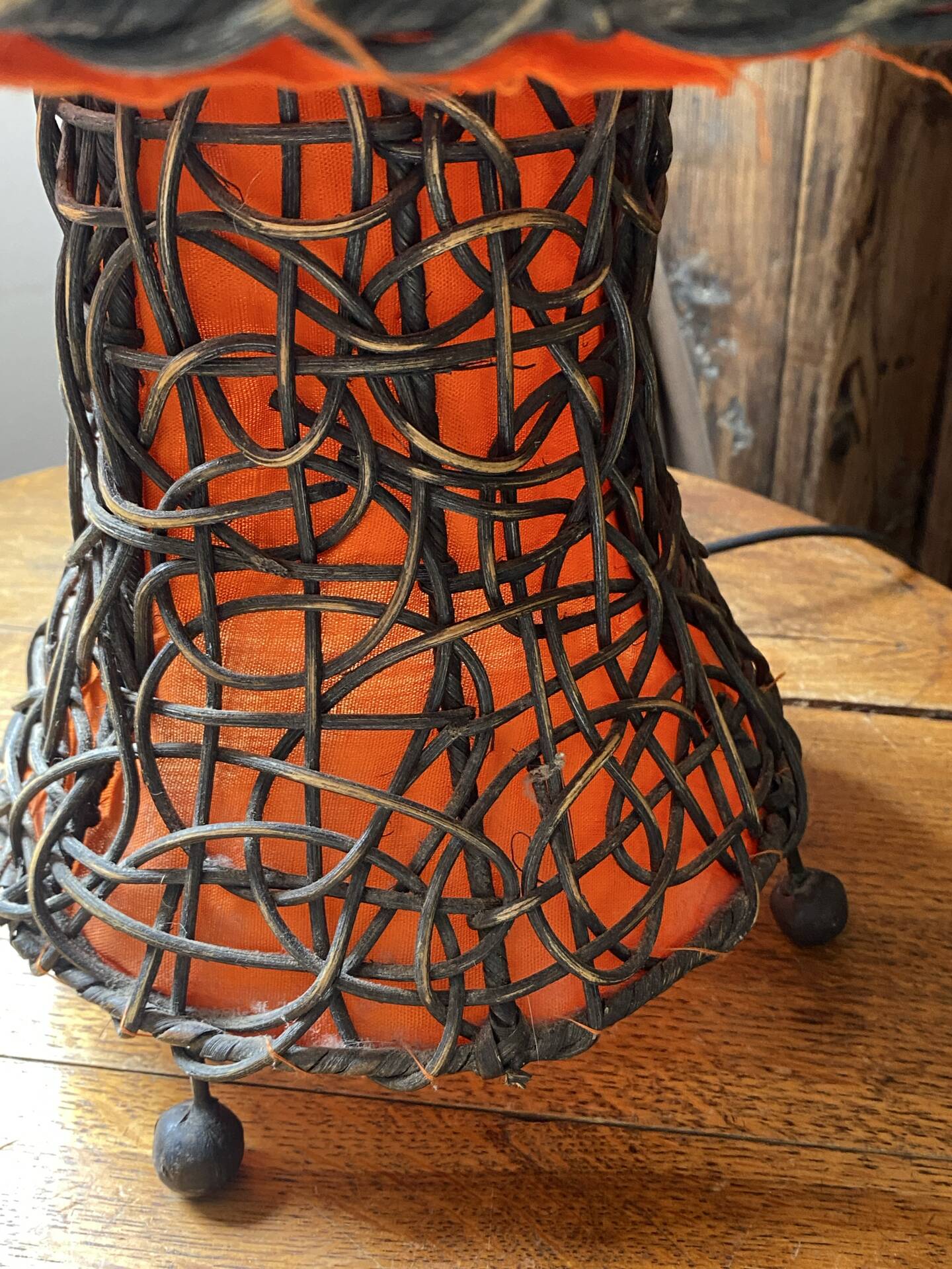 Large mushroom lamp in woven rattan