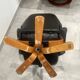 Fauteuil vintage cuir et son ottoman