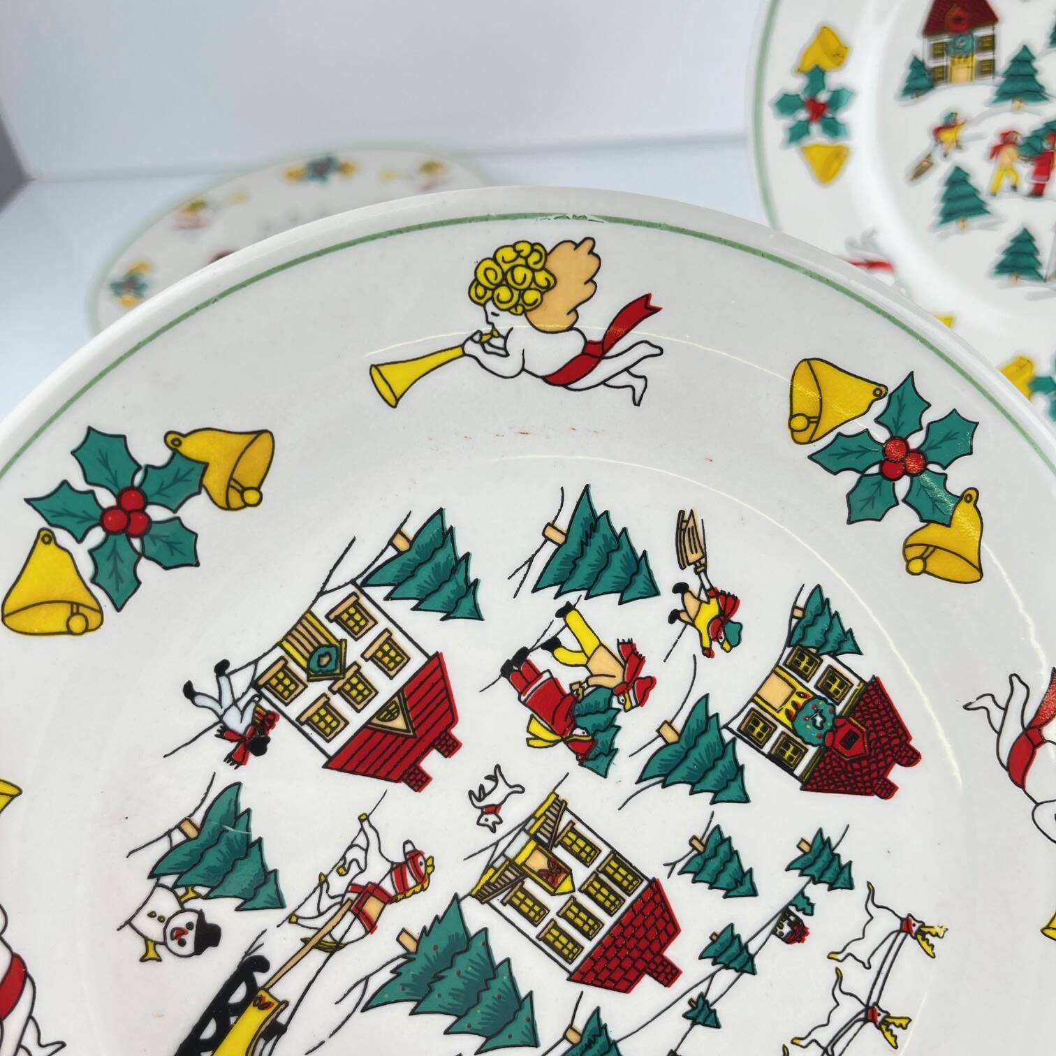 Set of 6 Christmas dessert plates, 1980