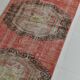 Tapis de couloir turc vintage rouge pâle