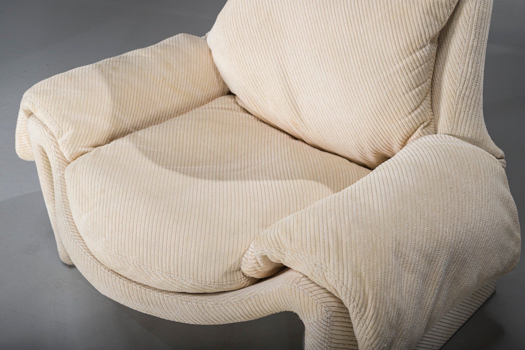 P60 chairs and ottomans by Vittorio Introini for Saporiti, 1960s, set of 4