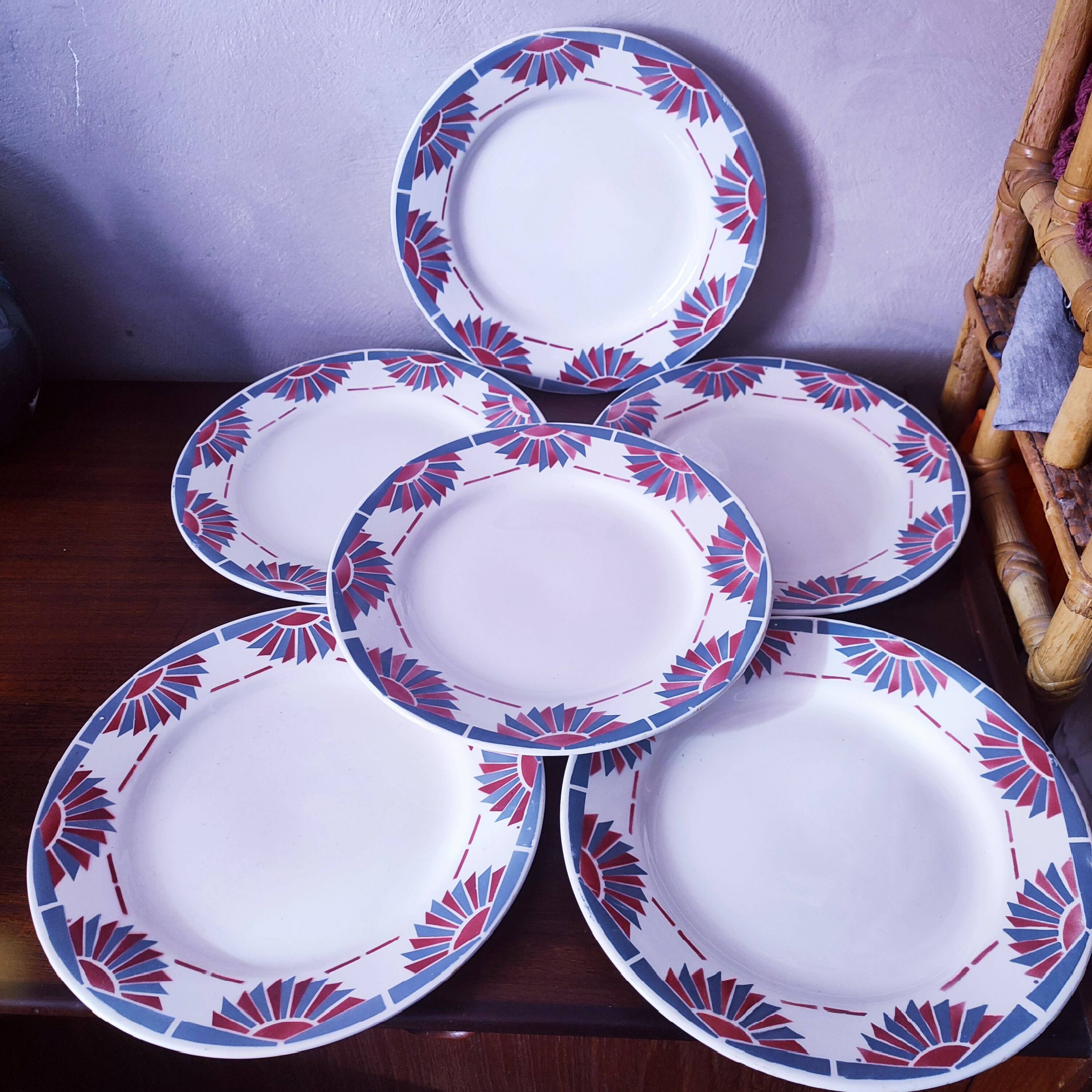 6 Art Deco earthenware dinner plates