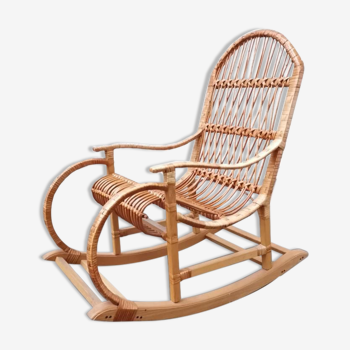 Rocking chair en rotin