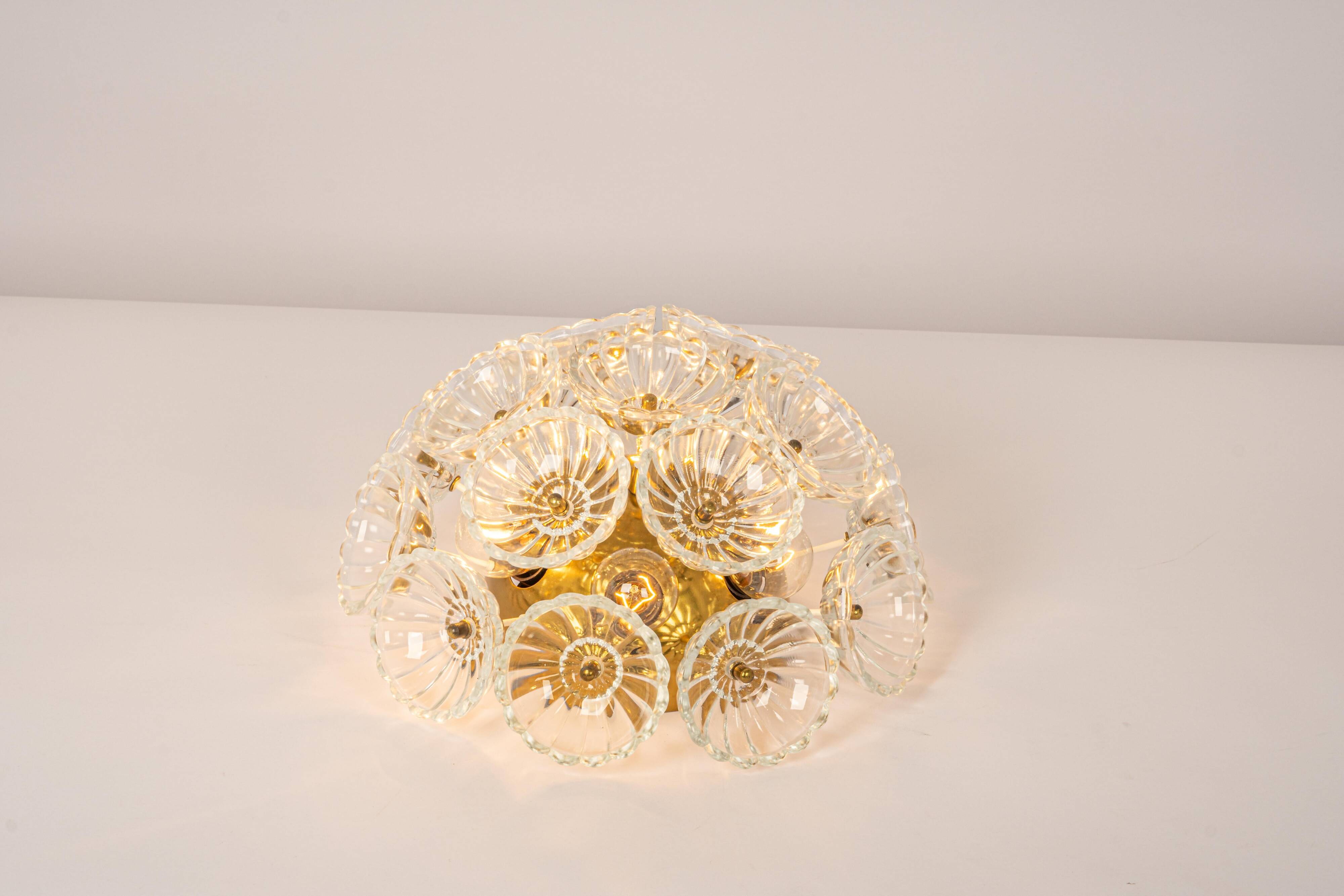 Sputnik ceiling light in floral glass and brass, Germany, 1960s.