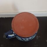 Choppe in polychrome earthenware twisted handle