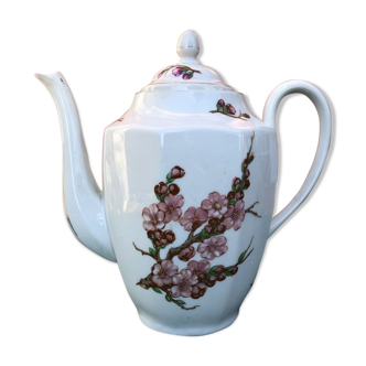 Cafetière en porcelaine