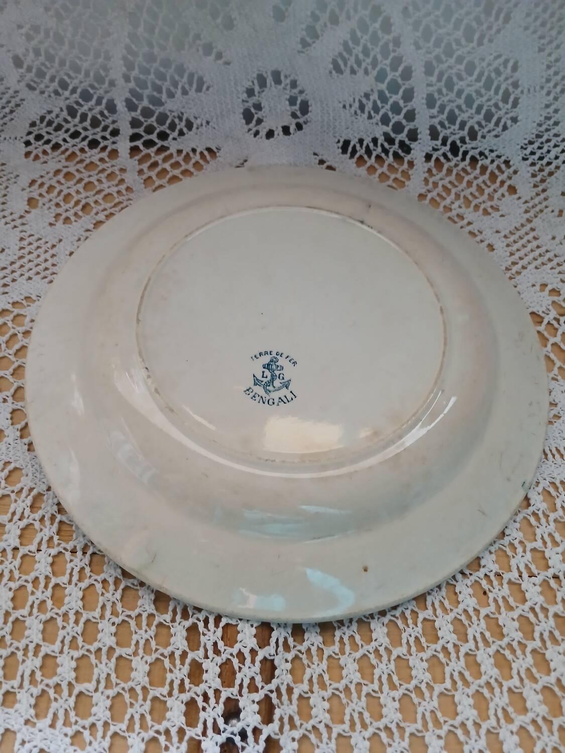 Small antique ironstone dish by Léon Graves