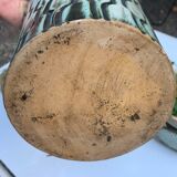 Pot cover with geometric decoration