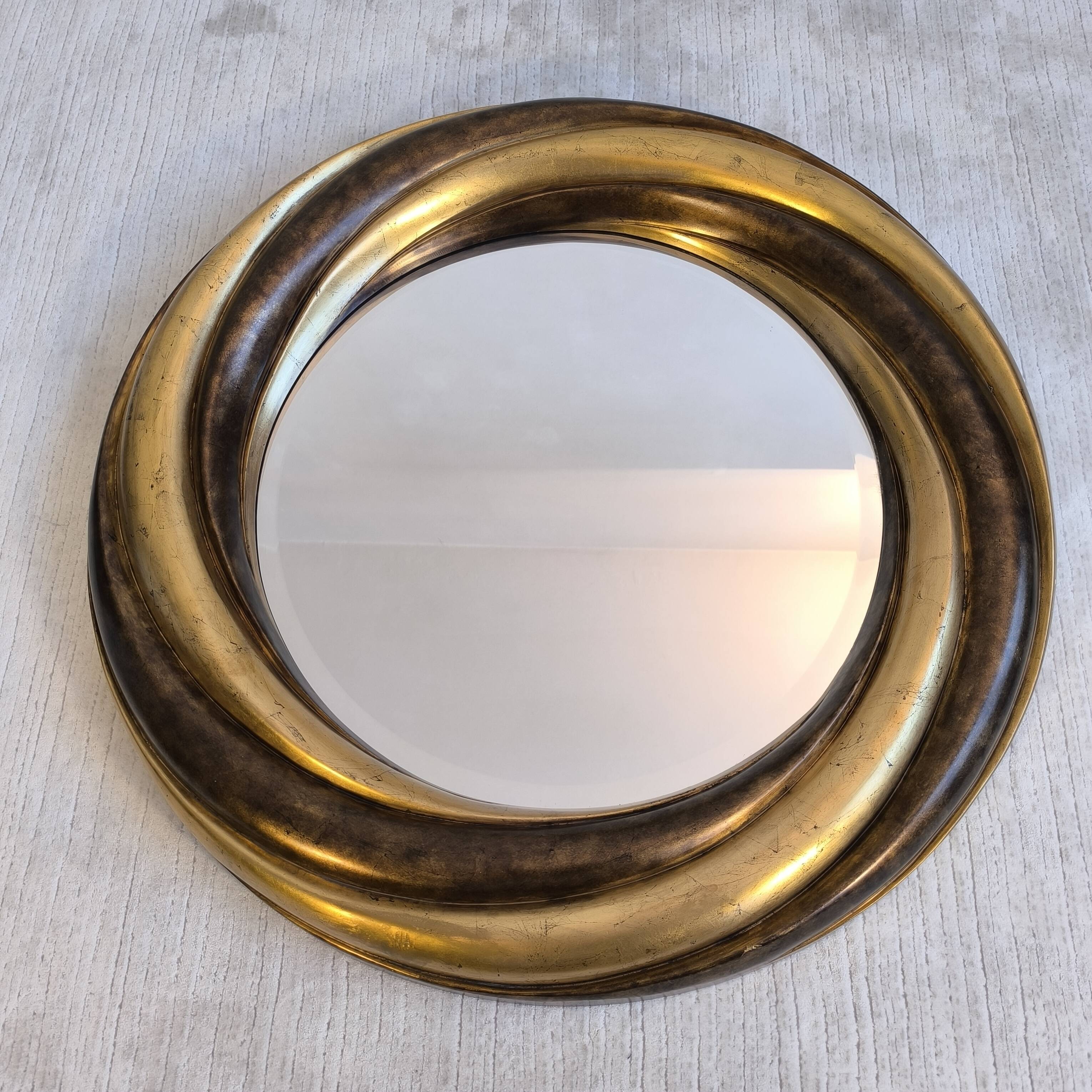 Victorian English Round Grand Mirror – Gilded Wood & Bevelled Glass