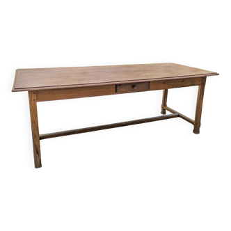 Farmhouse table