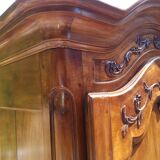 Cherry wood bonnet