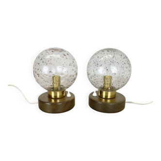 Lot de 2 lampes de table en bois de chêne et boules de verre par Temde Lights, Allemagne 19
