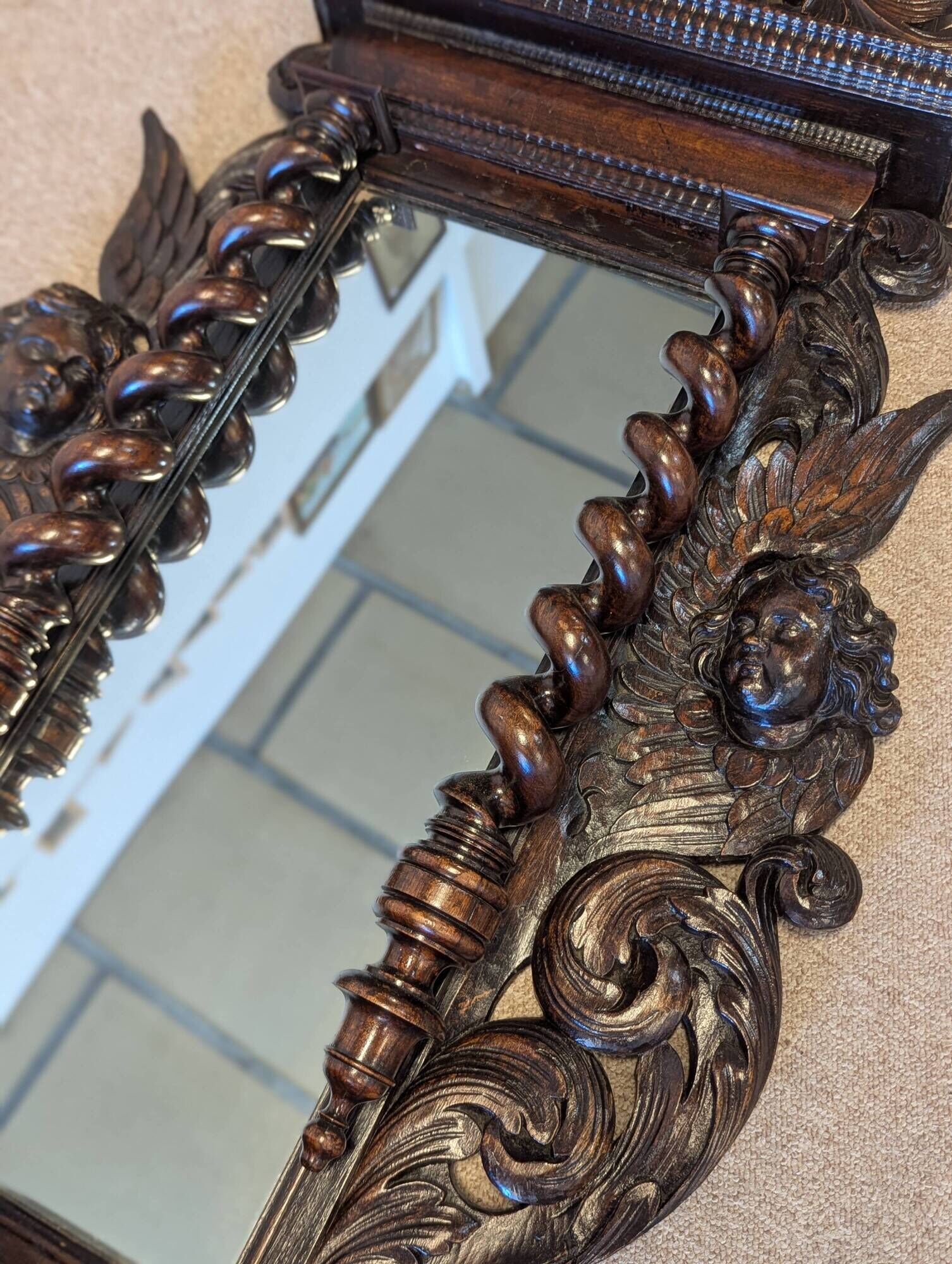 Large Flemish neo-Renaissance wall mirror in carved wood – late 19th century