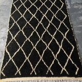 Handmade wool rug, size 150 x 250 cm