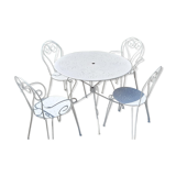 Garden furniture in white wrought iron
