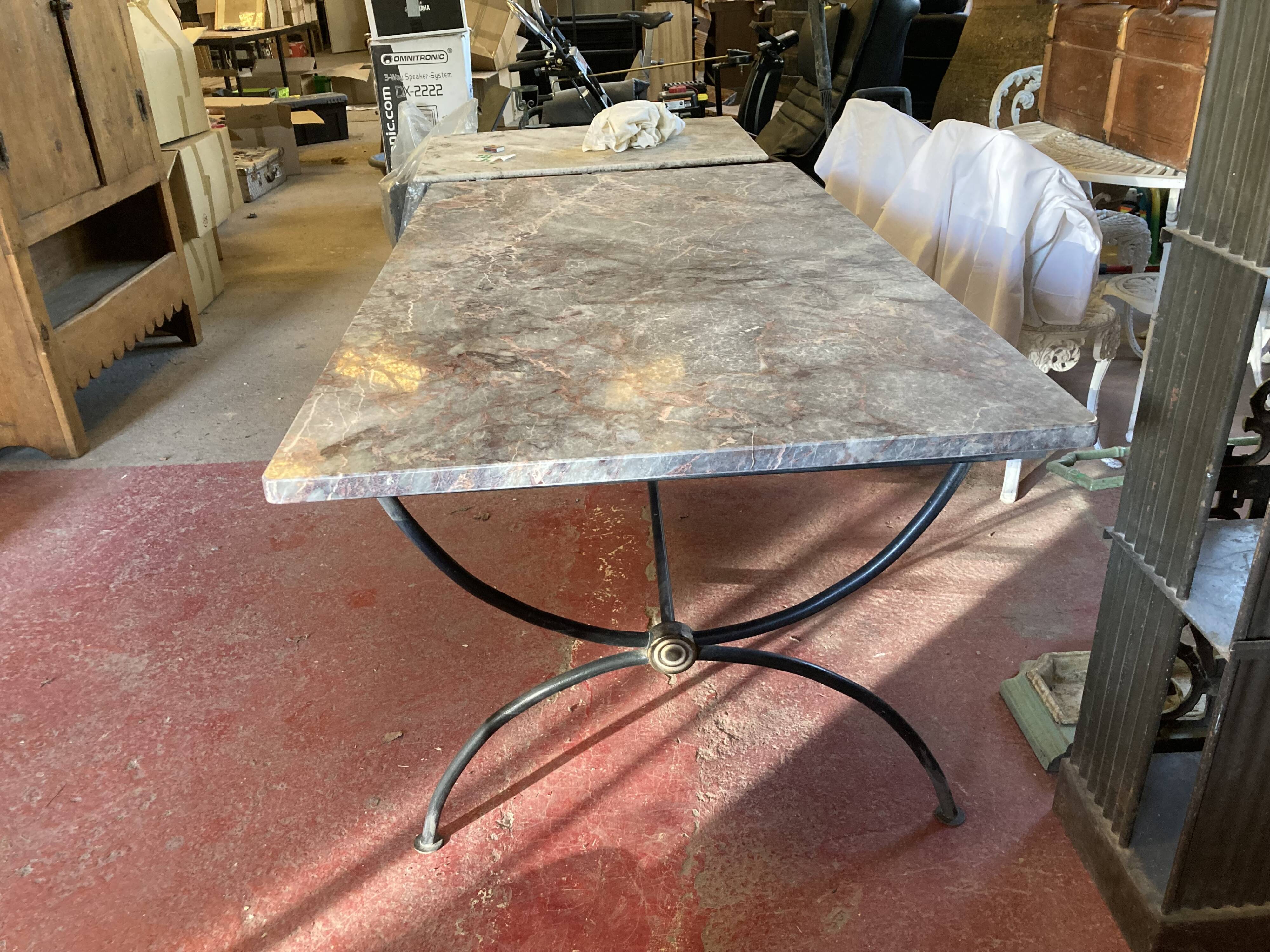 Table cast iron enamelled gold, top marble