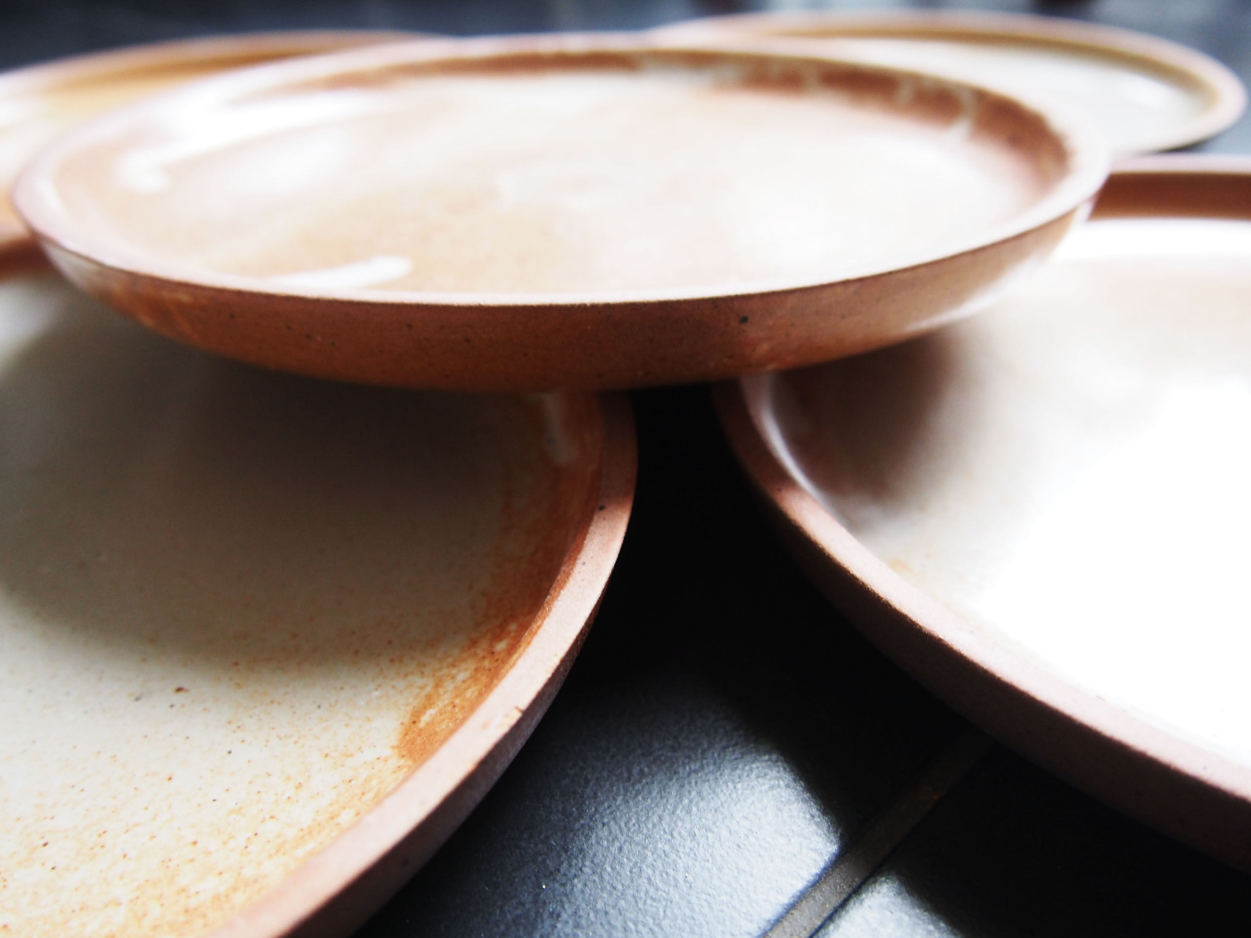 5 Enamelled sandstone sits