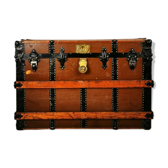 Late 19th Century Oak Banded Storage Travel Trunk / Chest