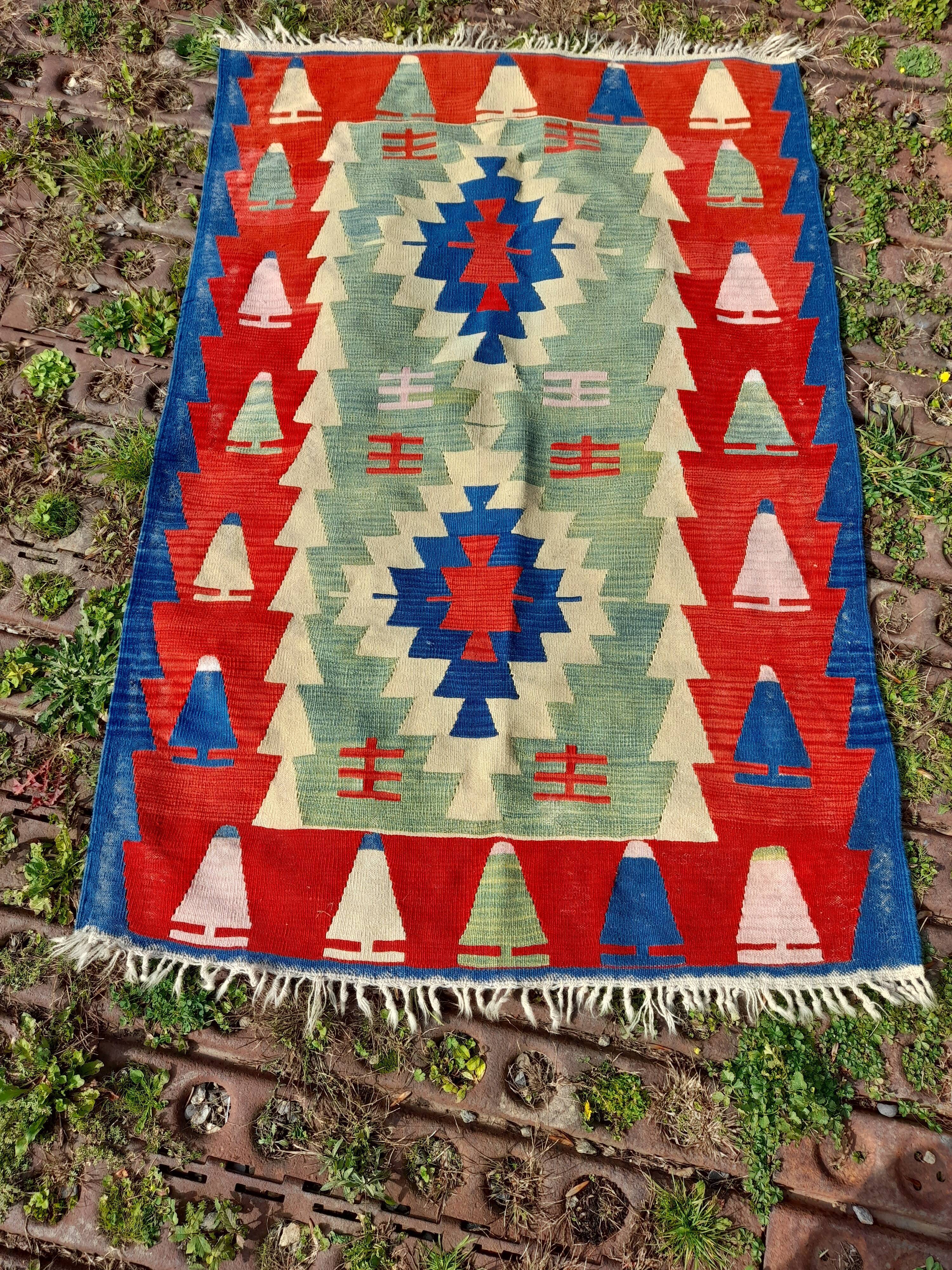 Kilim carpet- 114x168cm