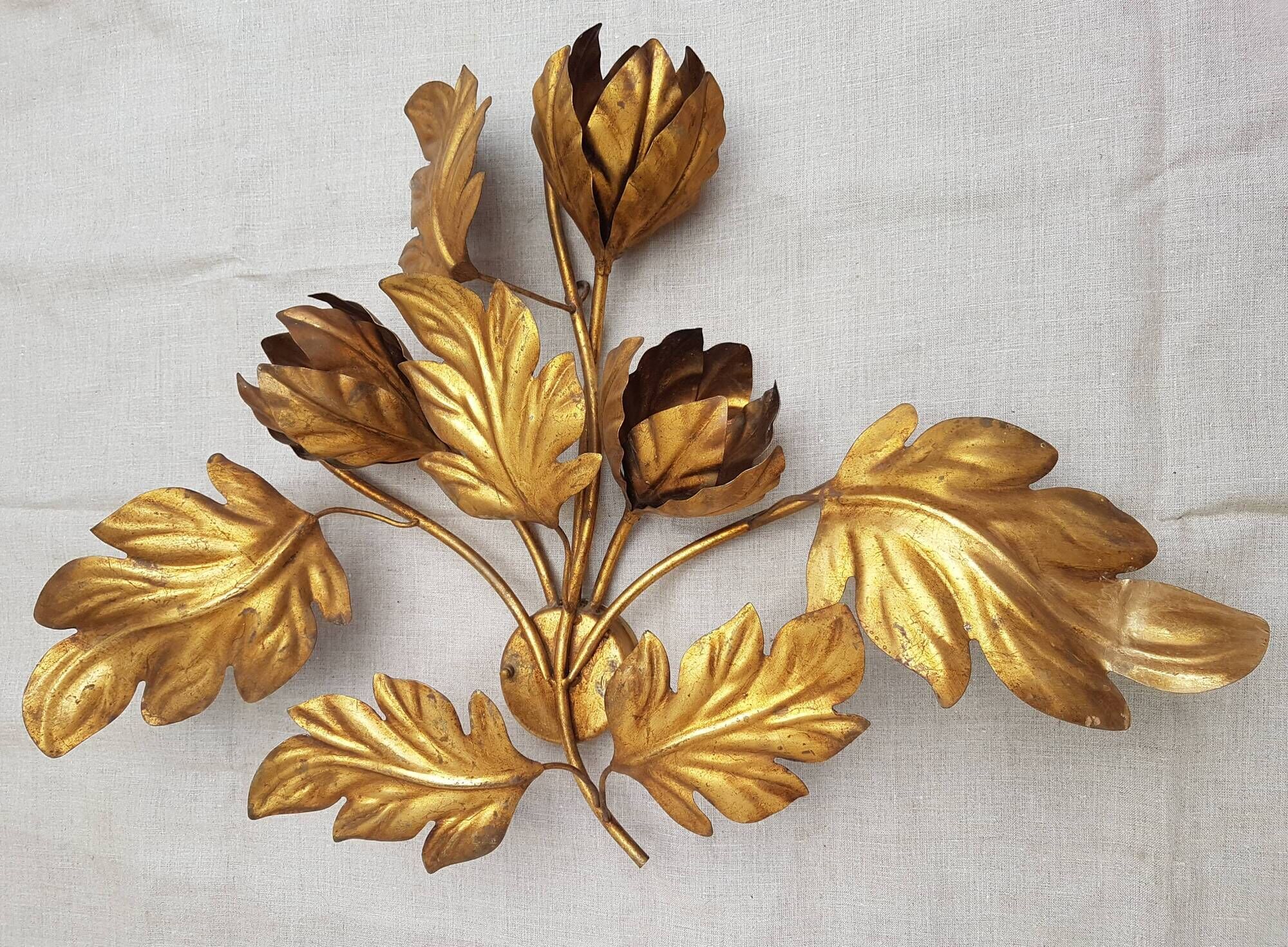 Paire d'appliques murales fleur feuillage en métal doré par Hans Kögl, 1970