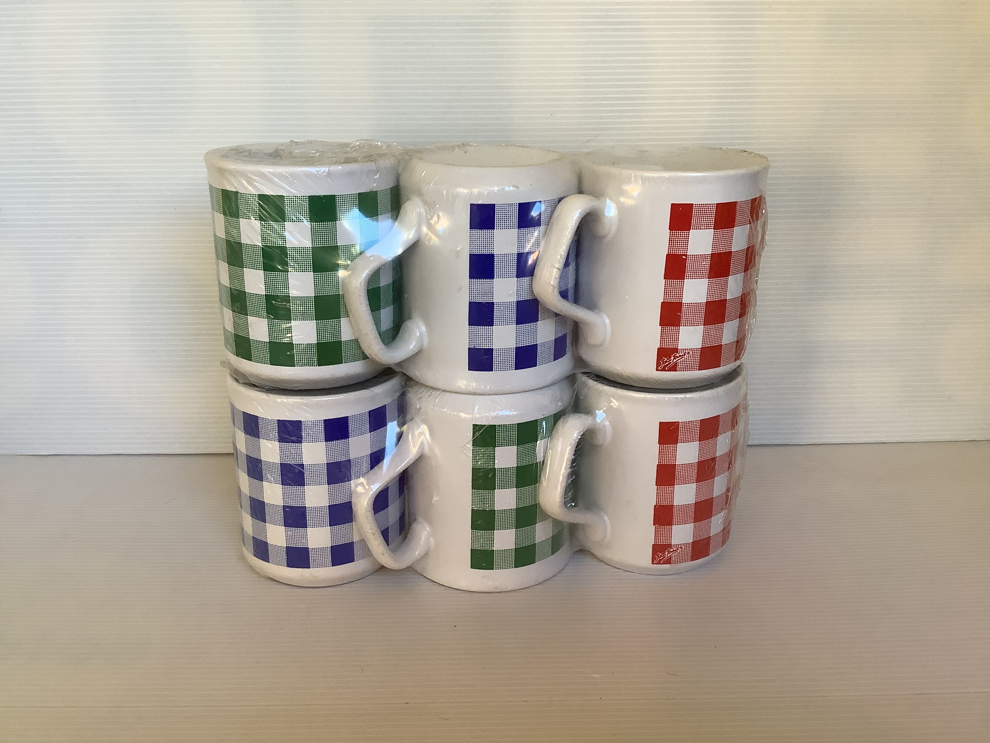 6 Tams England checkered mug cups