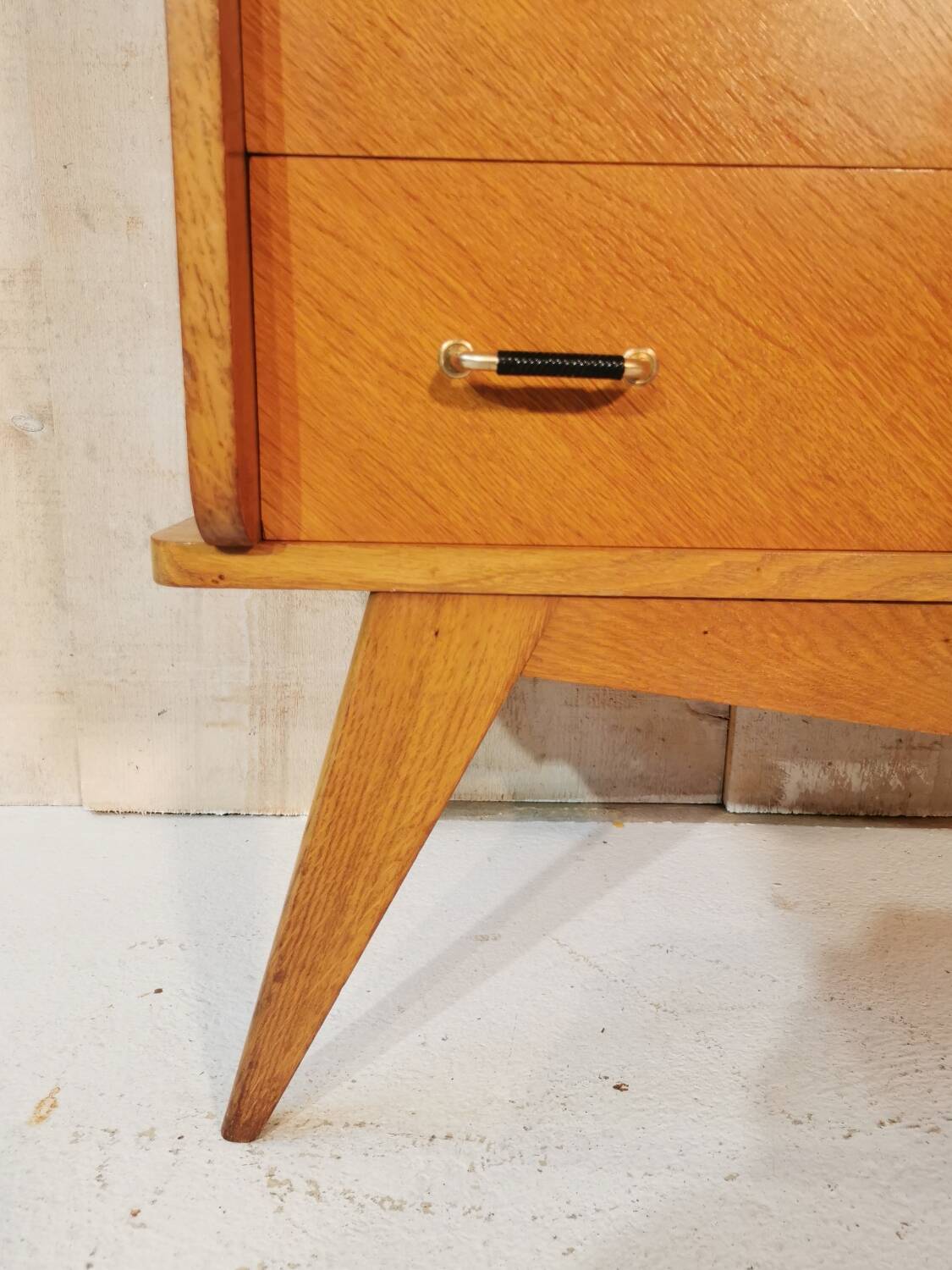 Vintage chest of drawers