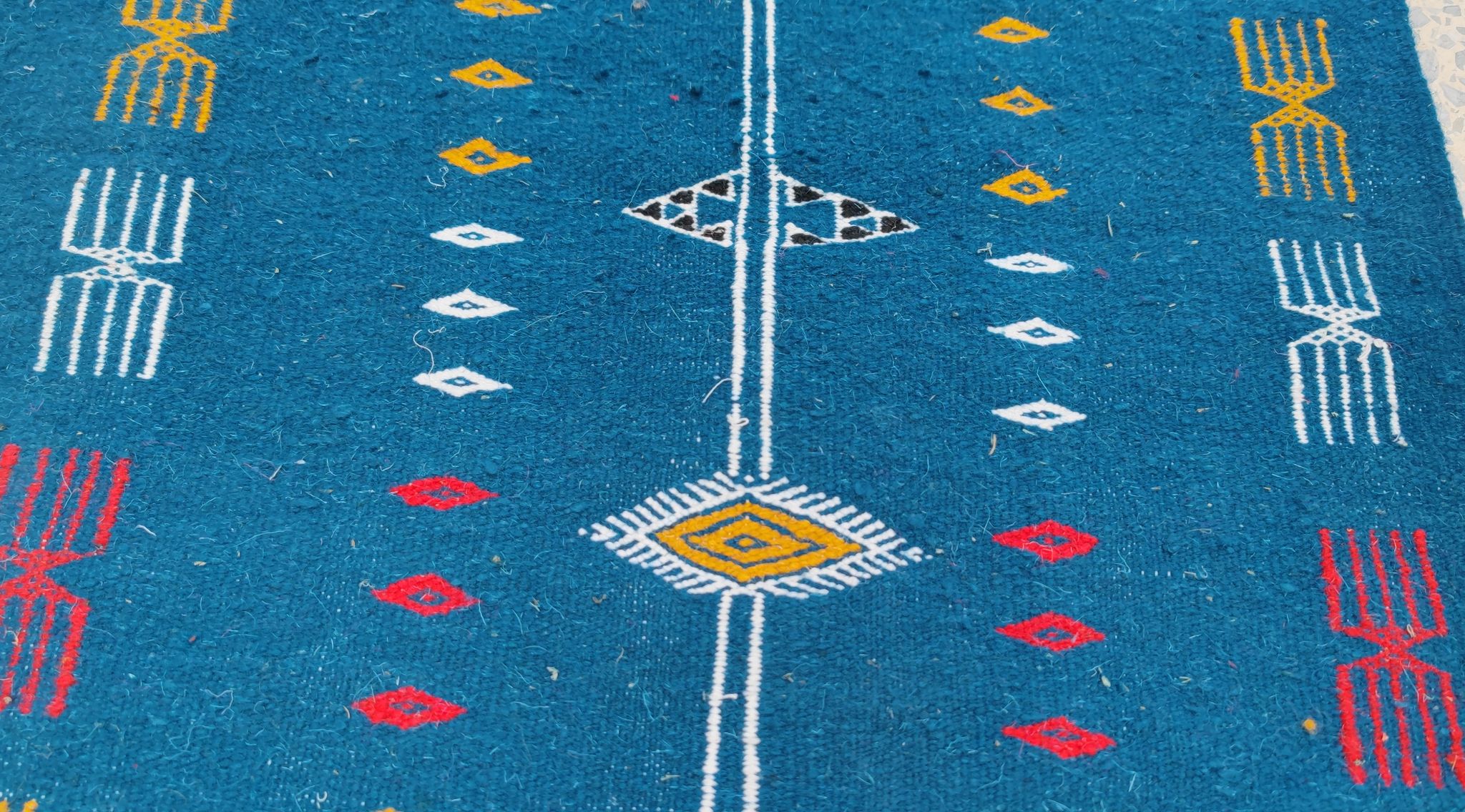 Berber rug in wool 112x68cm