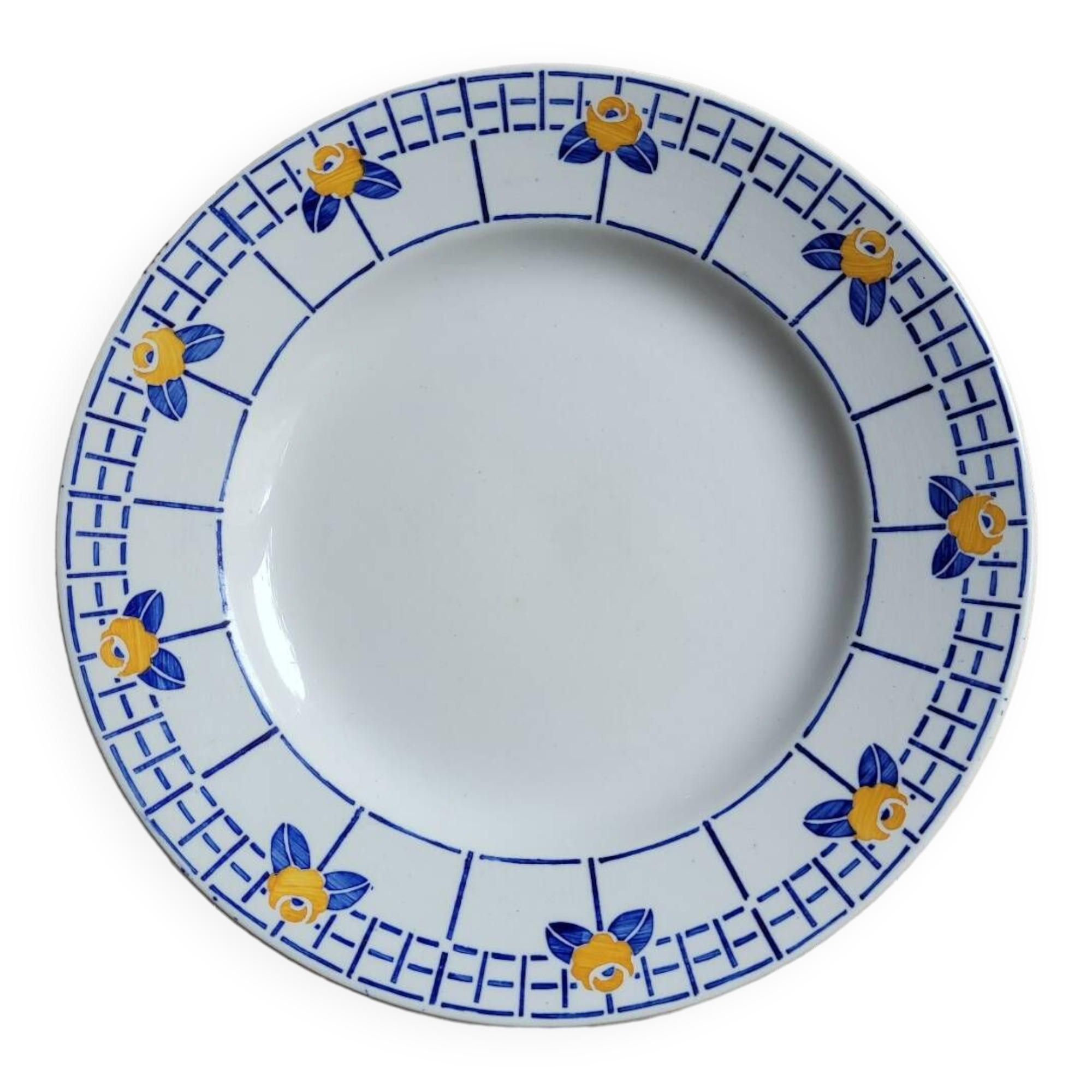 Large Ribeauville presentation plate from Sarreguemines