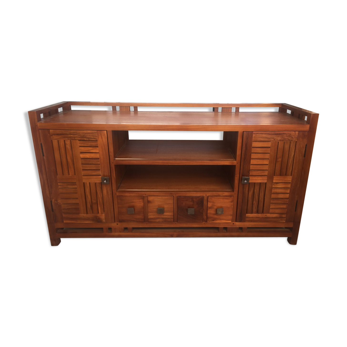 Low buffet in exotic wood