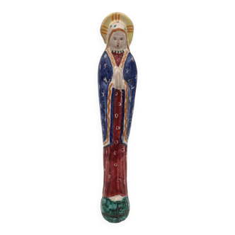 Vierge en faïence émaillée polychrome, XXème siècle