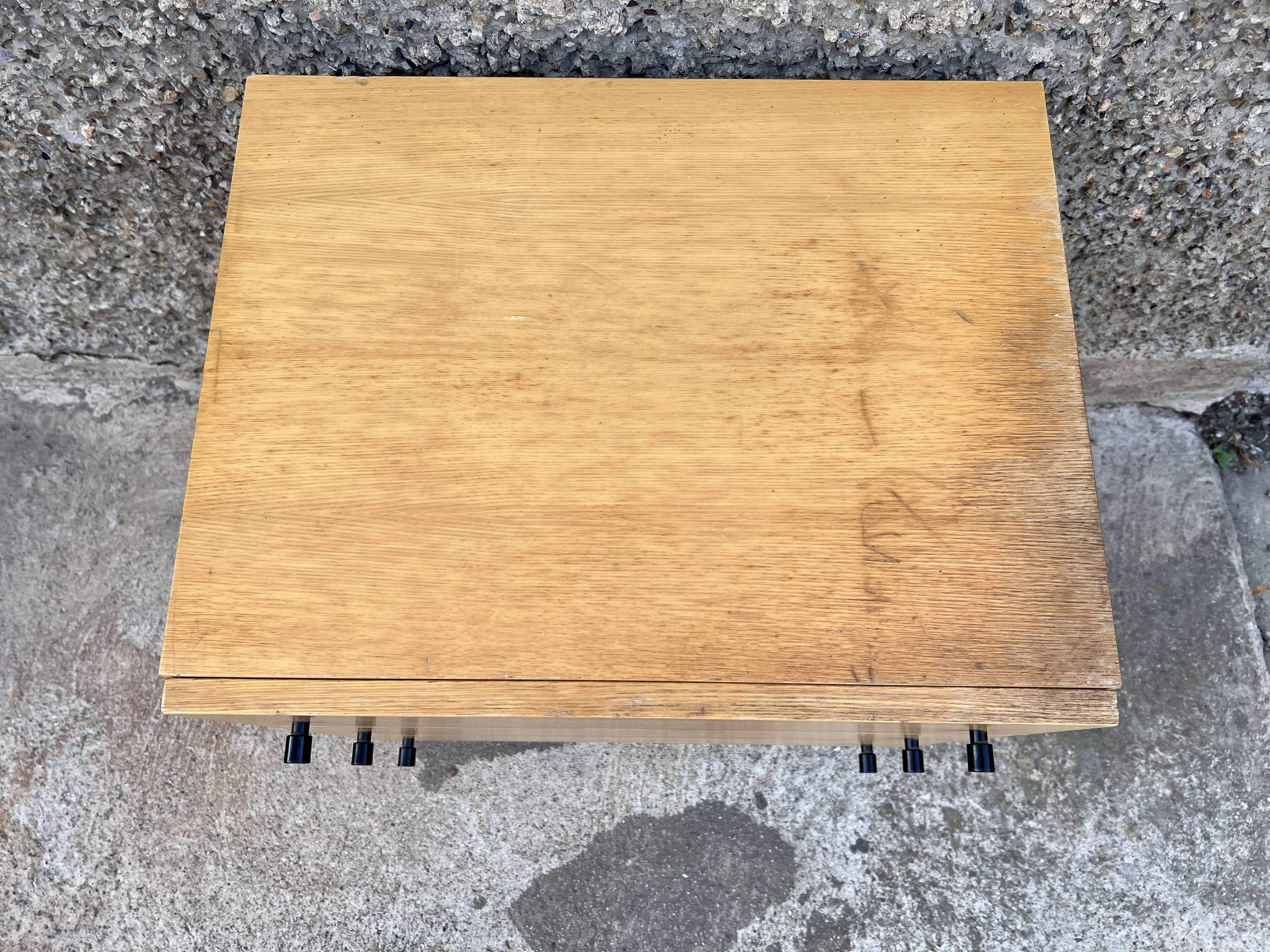 Vintage chest of drawers metal feet