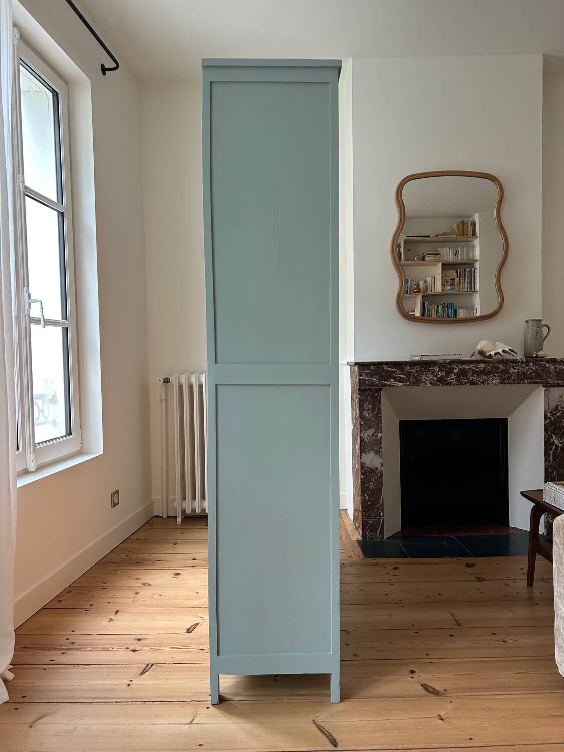 Parisian glass cabinet (renovated)