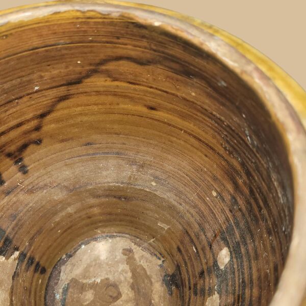 Ancien pot de confit émaillé jaune – Terre cuite XIXe – Sud de la France