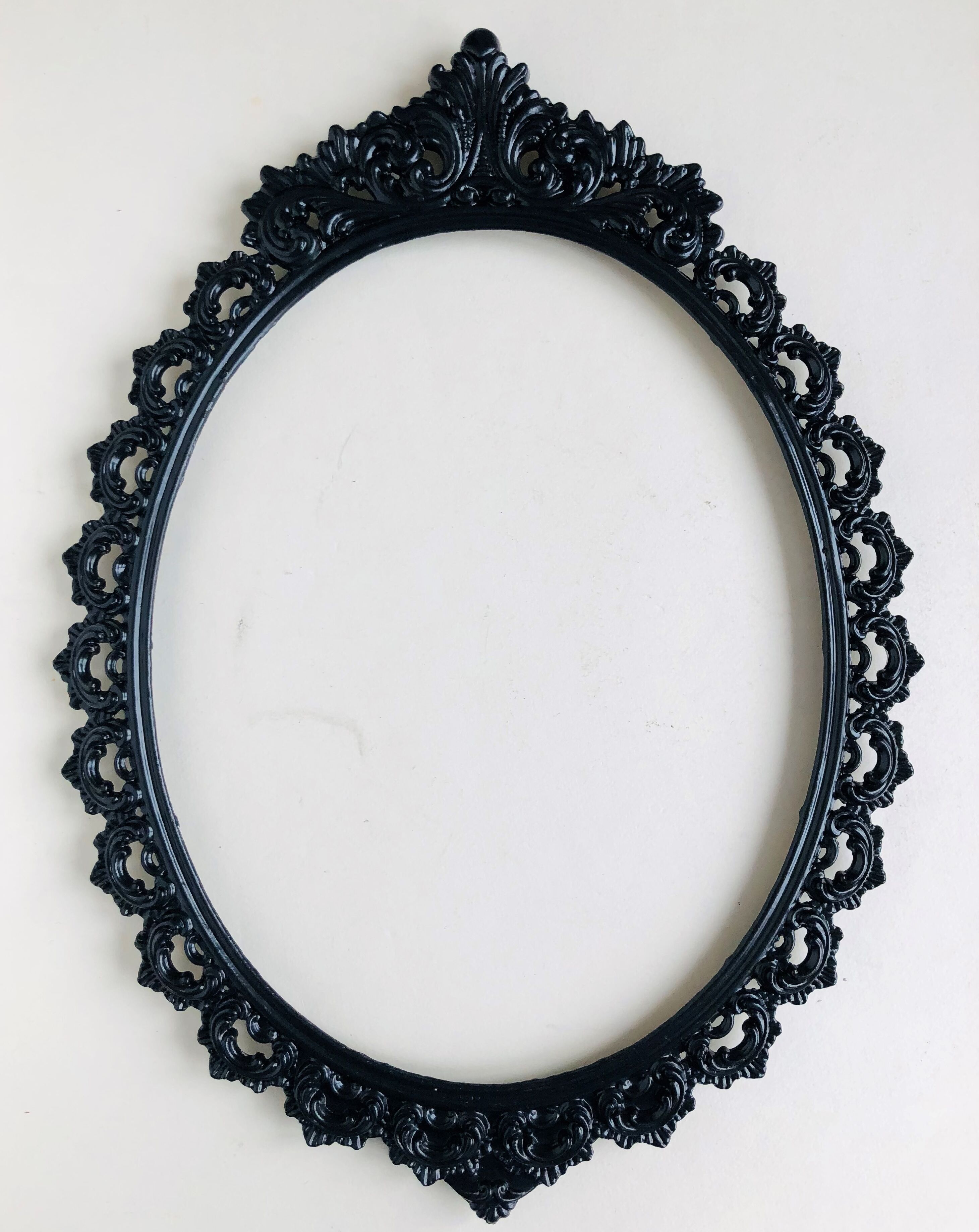 Black lacquered bronze frame