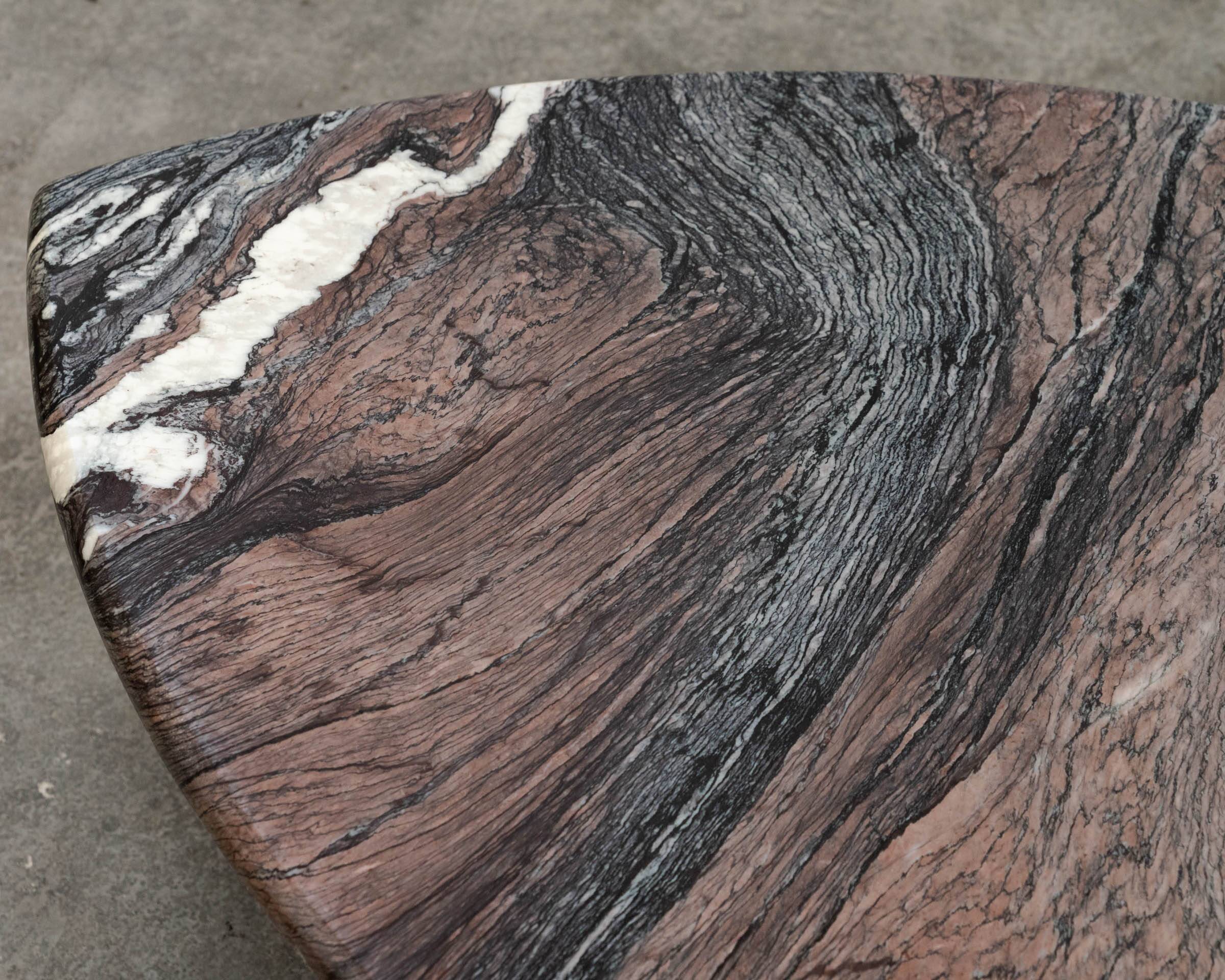 Vintage coffee table in Cipollino marble, 1970.